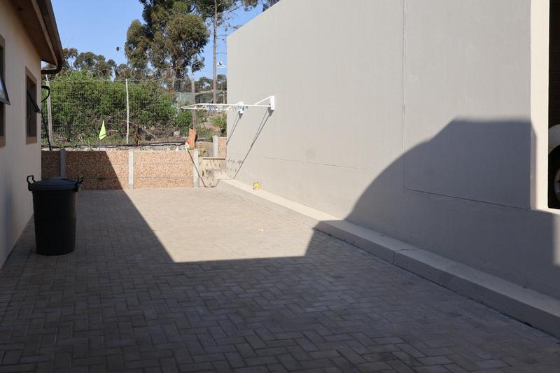 3 Bedroom Property for Sale in Albertinia Western Cape